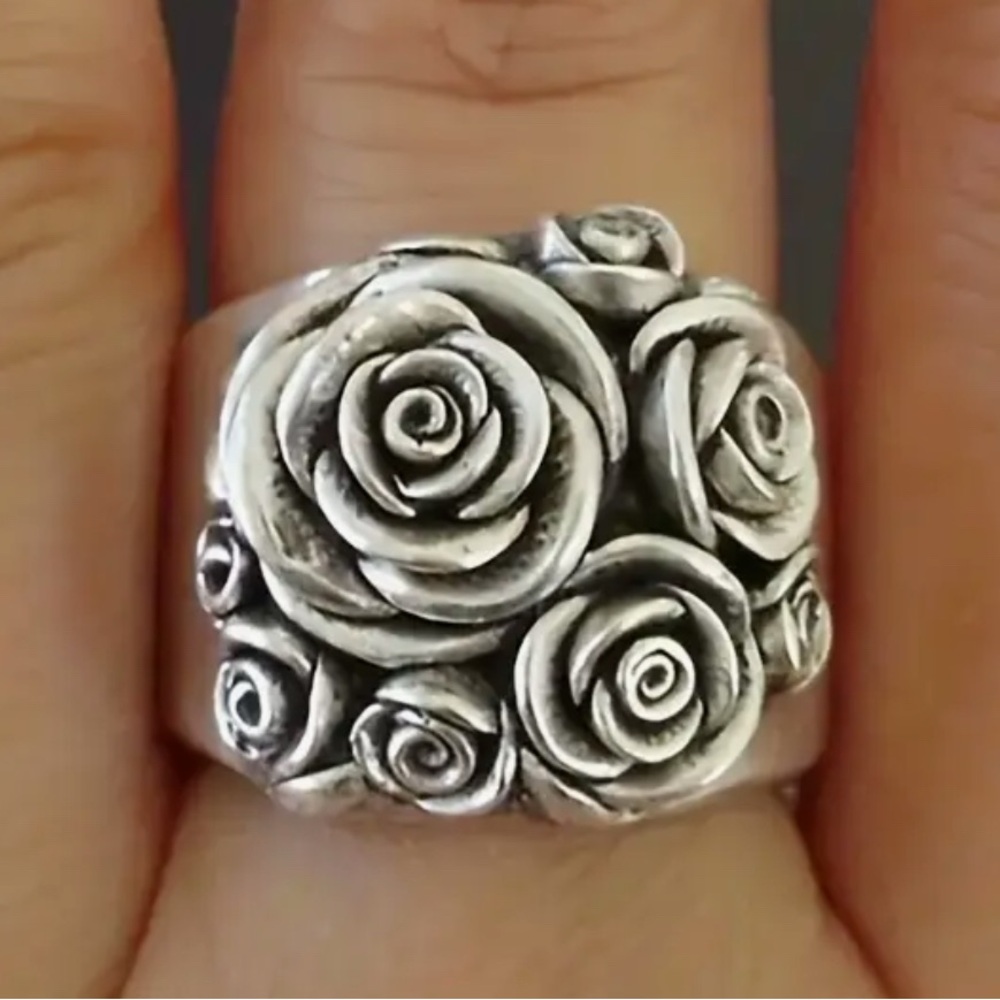 Intricate Silver Rose Cluster Ring